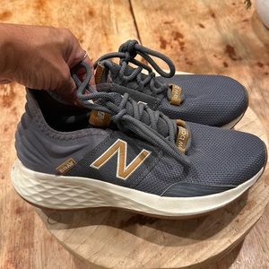New Balance Roav women’s size 8